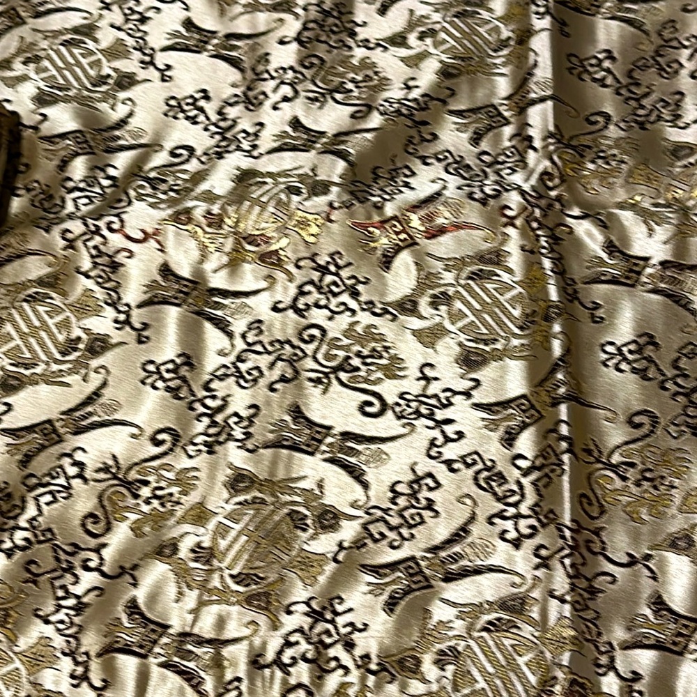 2 Gold Brocade Asian Pattern Satin Pillow Cases 30”x20” - Picture 3 of 5